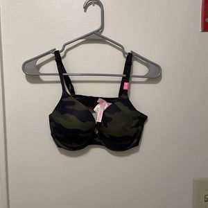 NWT PINK Everywhere Push Up Bra